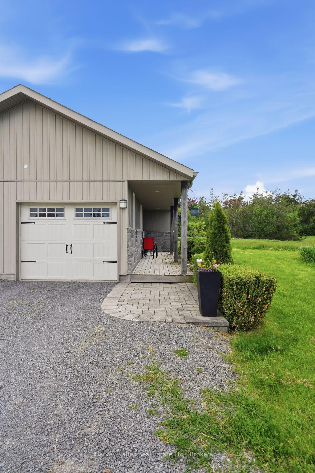 196 Jericho Road, Prince Edward County — photo 3 of 5