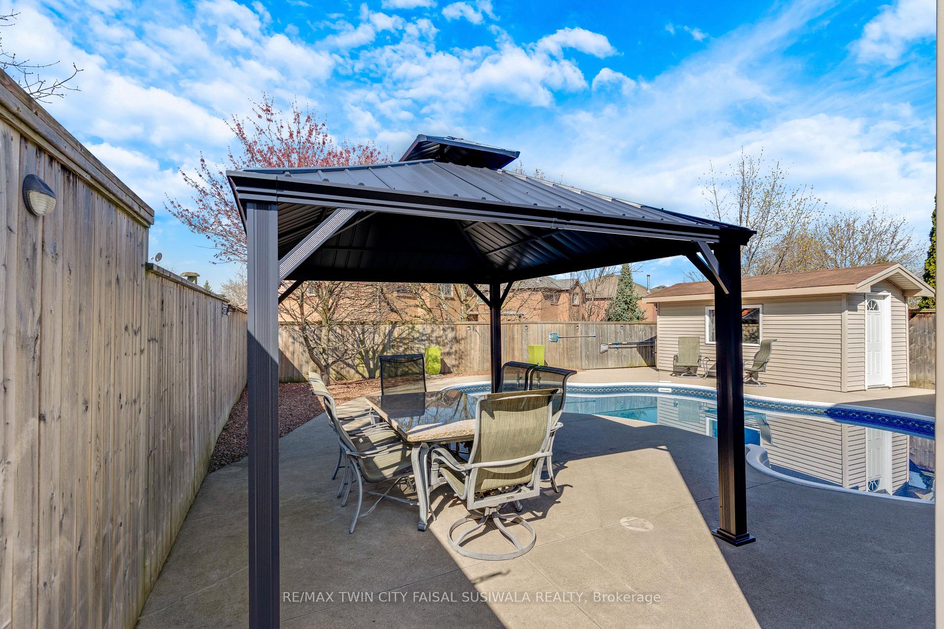 77 Mctague Drive, Cambridge — photo 4 of 5