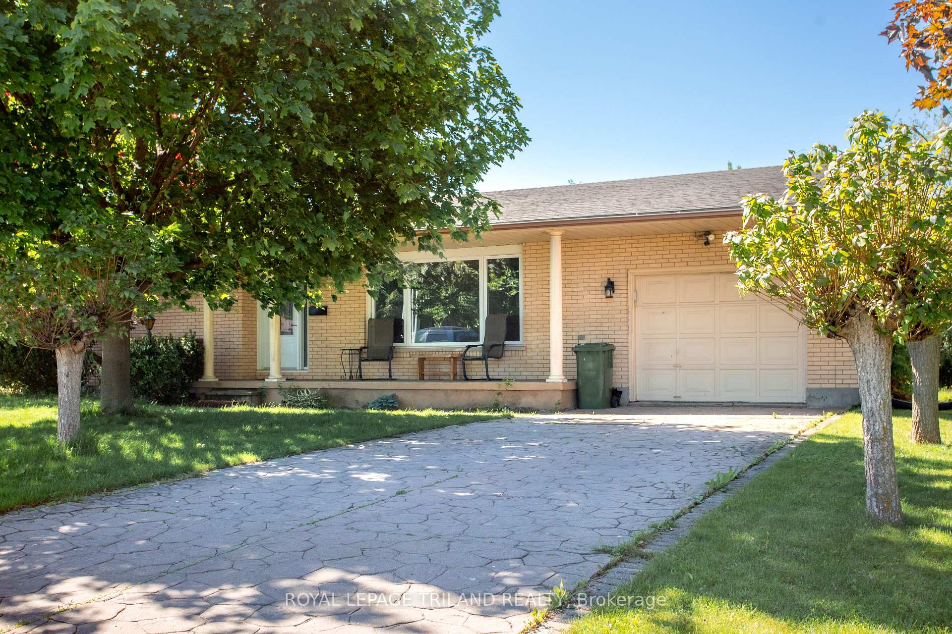 8 Croatia Court, St. Thomas, ON N5R 5P6 — St. Thomas, Ontario