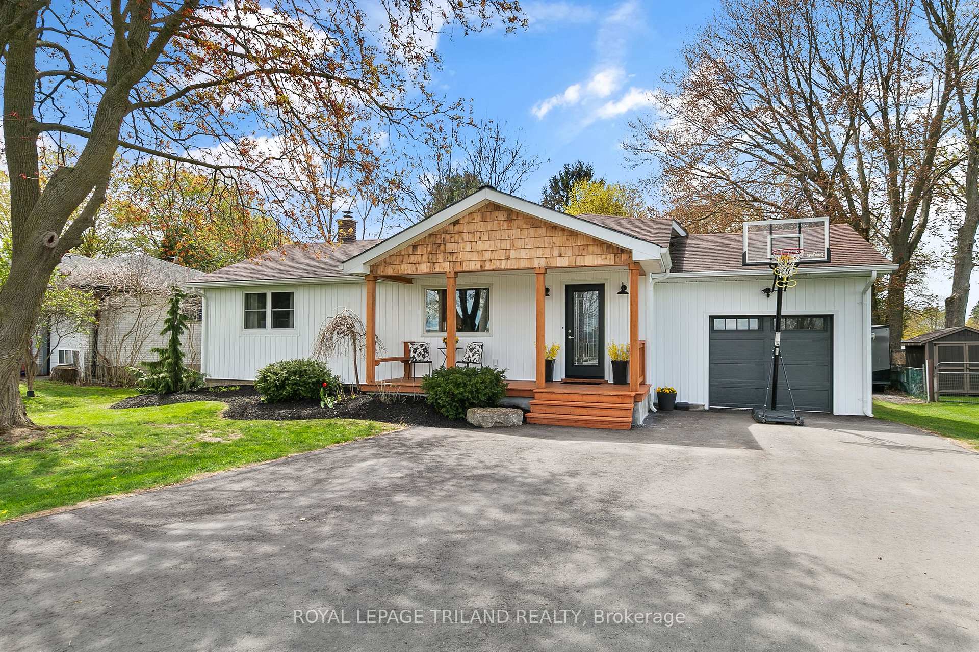 298 Sunset Drive, Central Elgin — photo 3 of 5