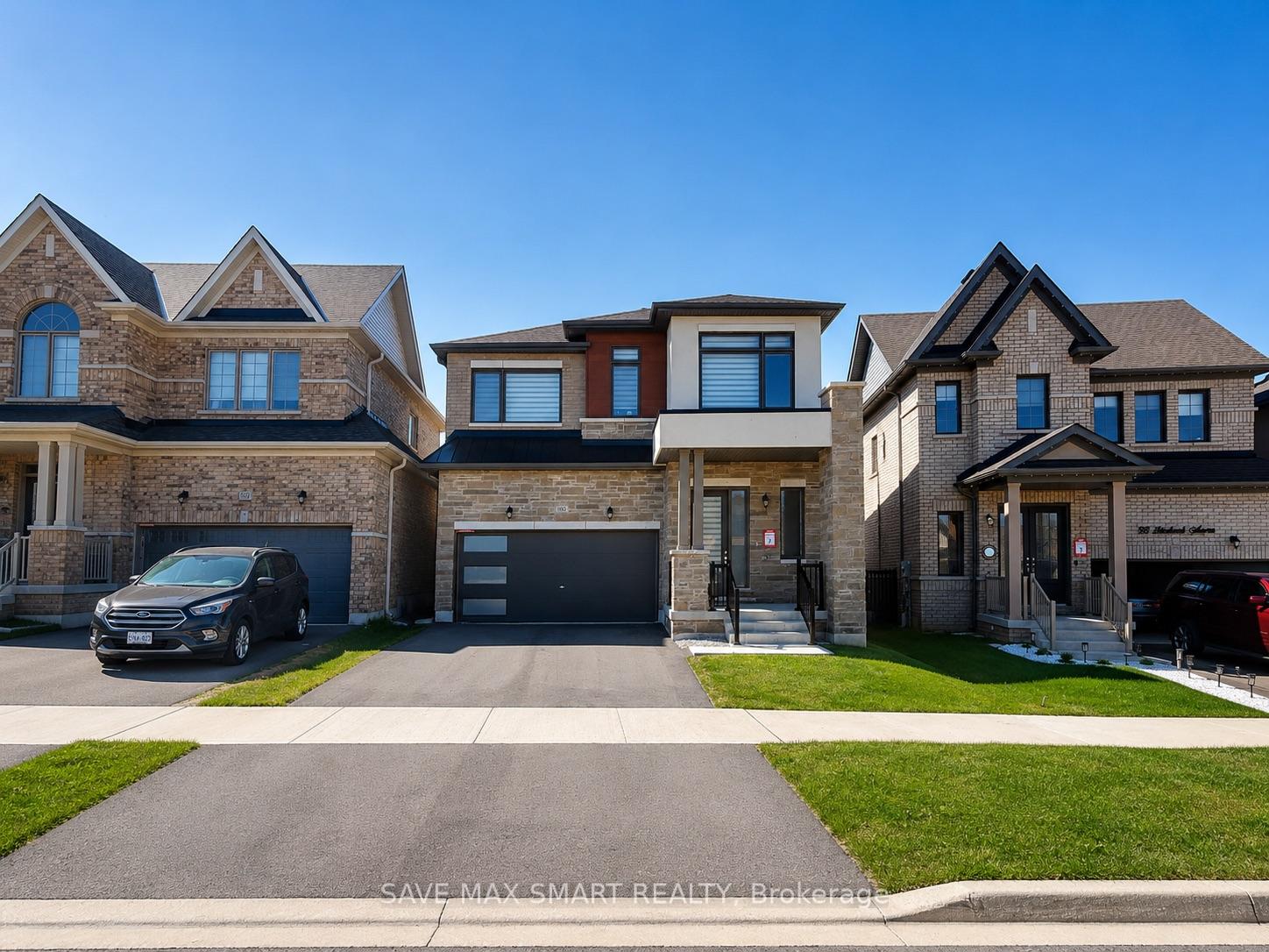 100 Strickland Avenue N, Brantford — photo 2 of 5