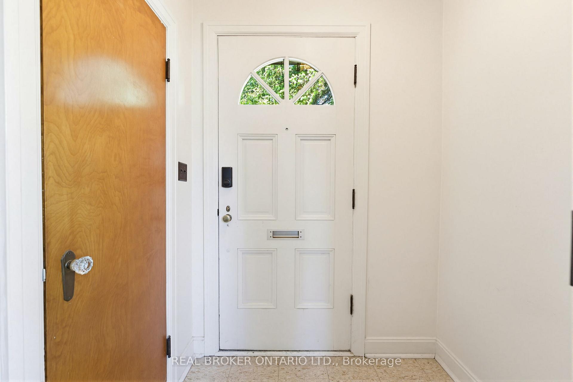 30 Lincoln Avenue, Brantford — photo 5 of 5