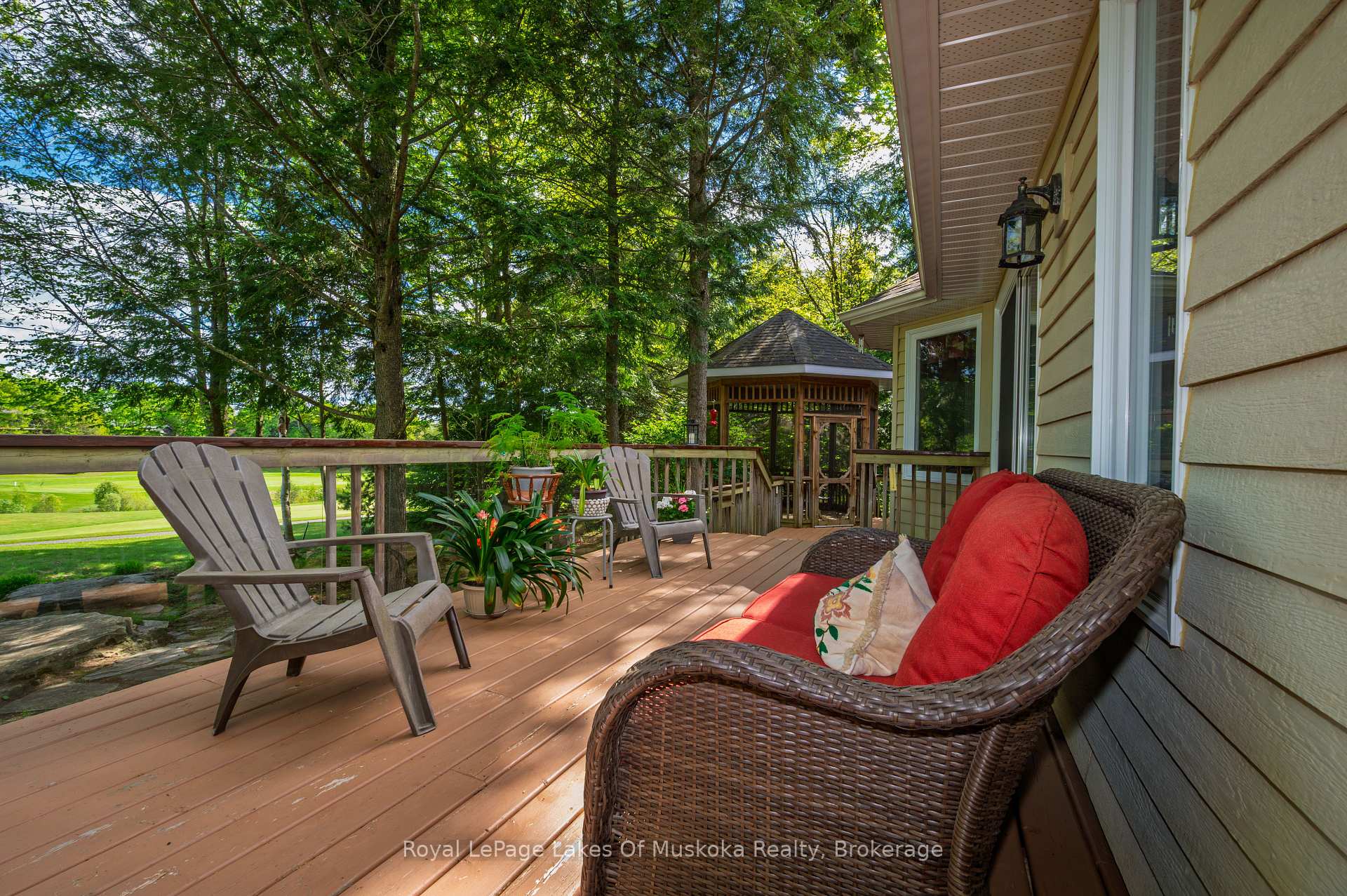 20 Deerhurst Highlands Drive, Huntsville — photo 3 of 5