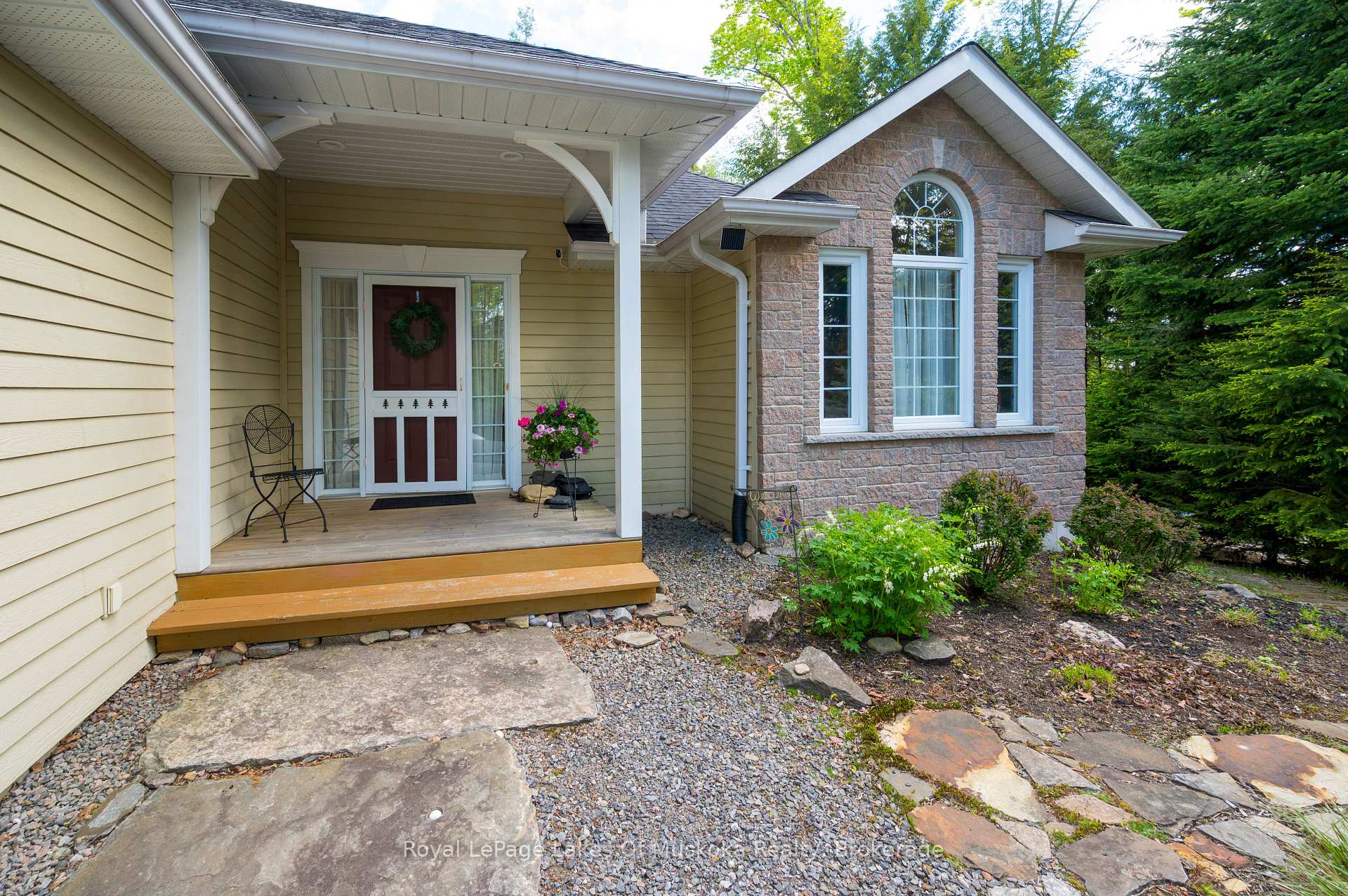 20 Deerhurst Highlands Drive, Huntsville — photo 5 of 5