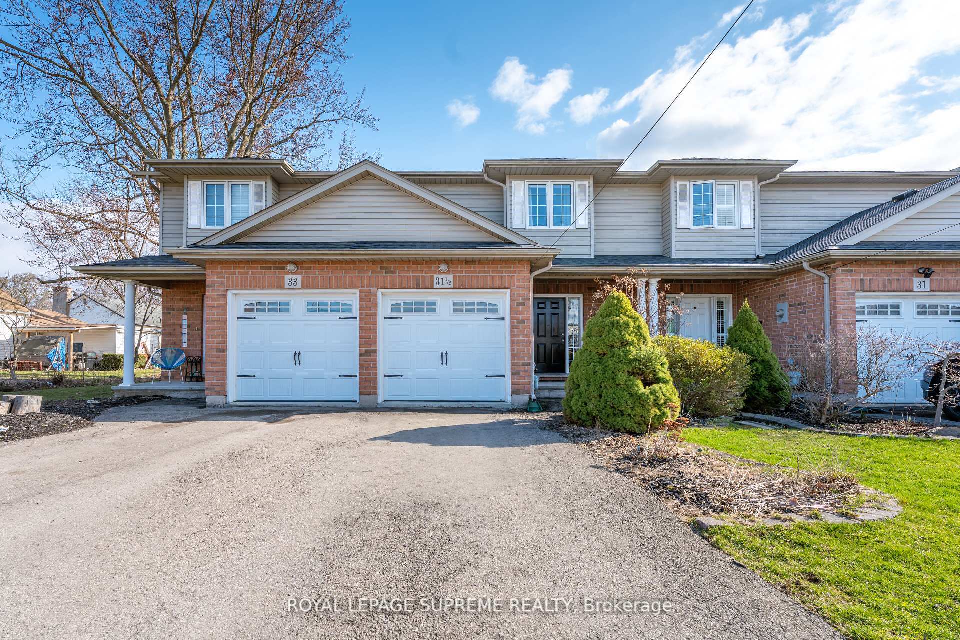 31 1/2 Thorold Road E, Welland, ON L3C 3T3 — Welland, Ontario