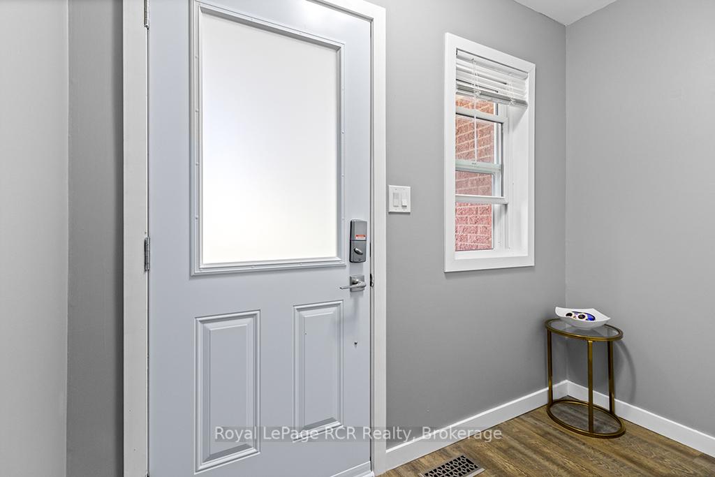 2512 8th Avenue A Avenue E 2512, Owen Sound — photo 5 of 5