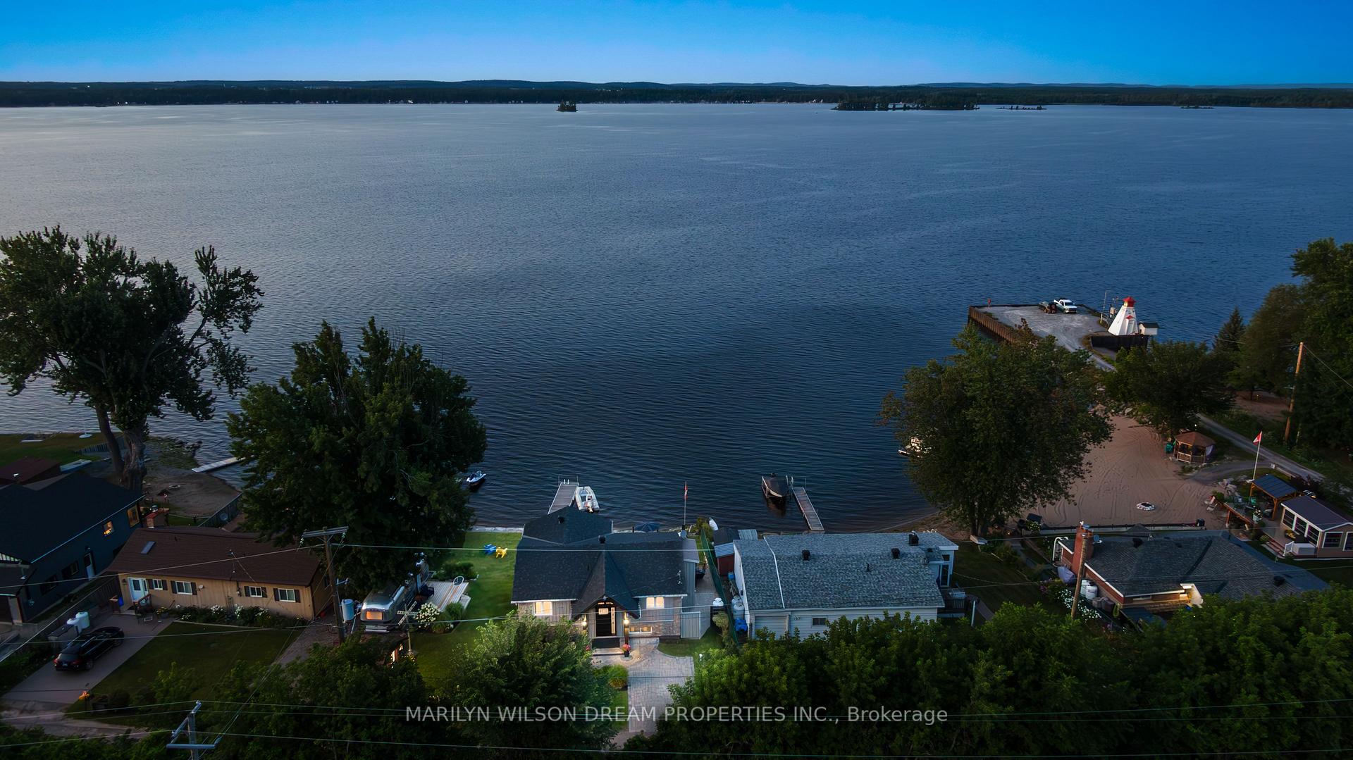614 Lake Street, McNab/Braeside — photo 3 of 5