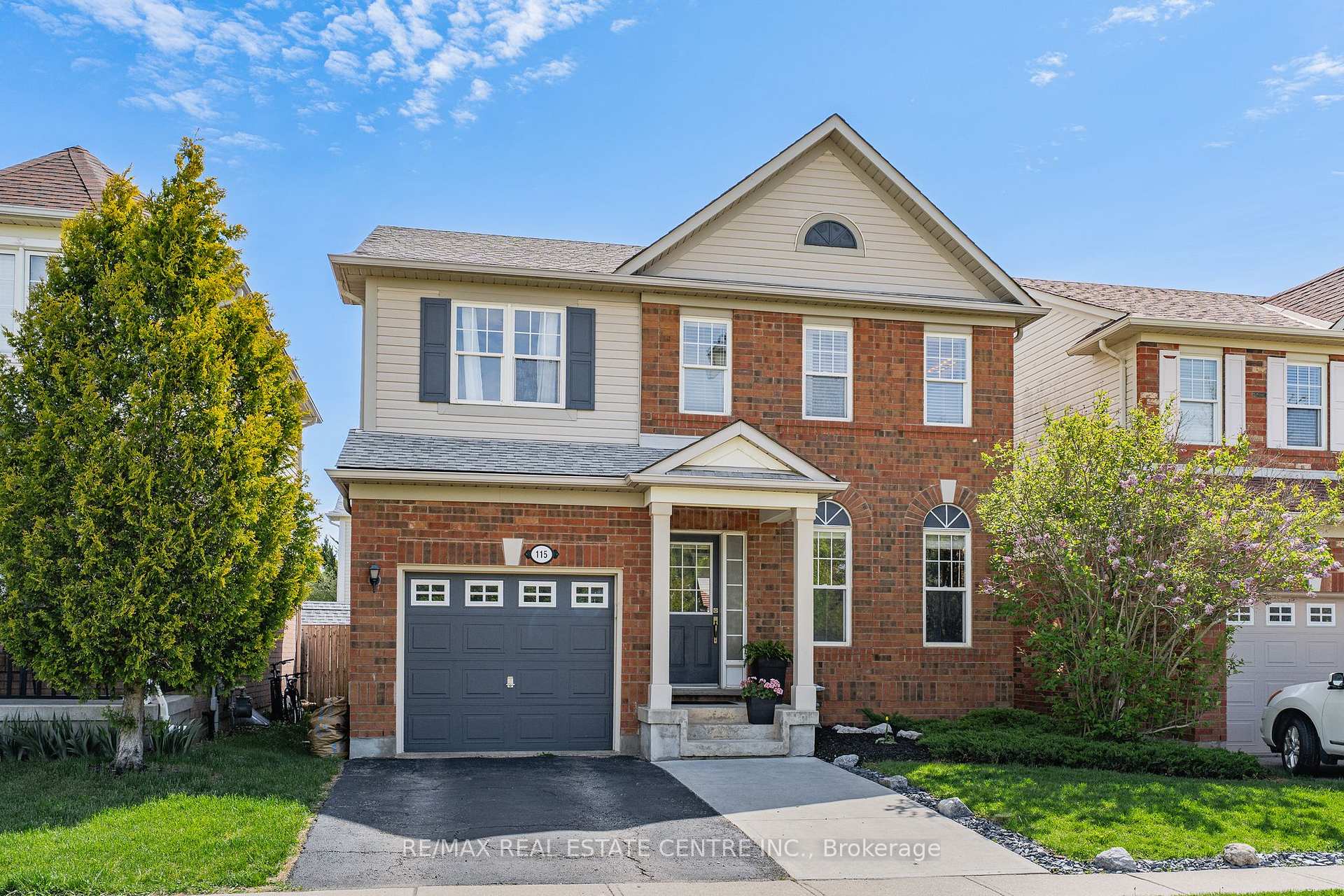 115 Arthur Fach Drive, Cambridge — photo 2 of 5
