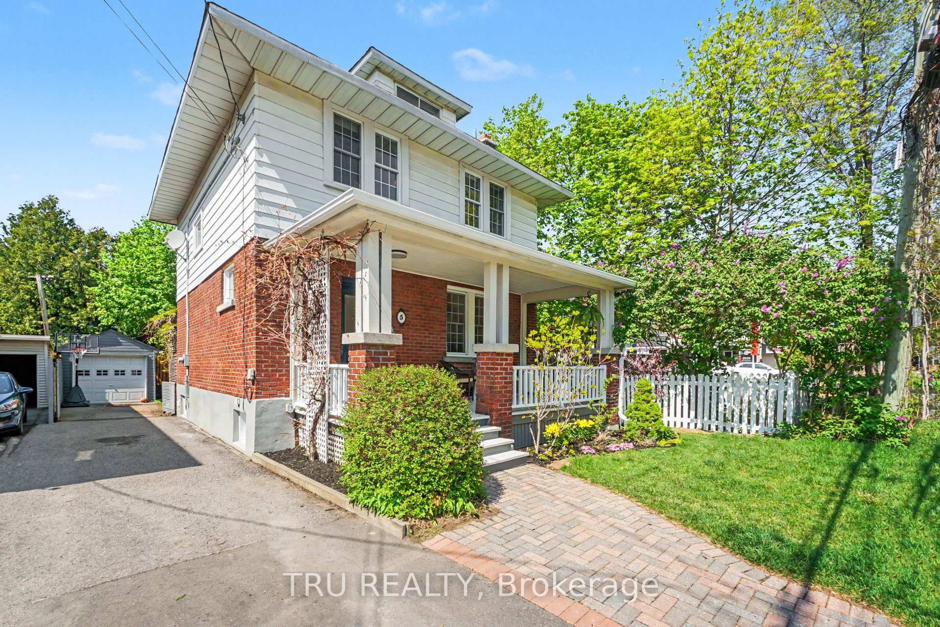 5 Grove Avenue, Glebe - Ottawa East and Area — photo 2 of 5