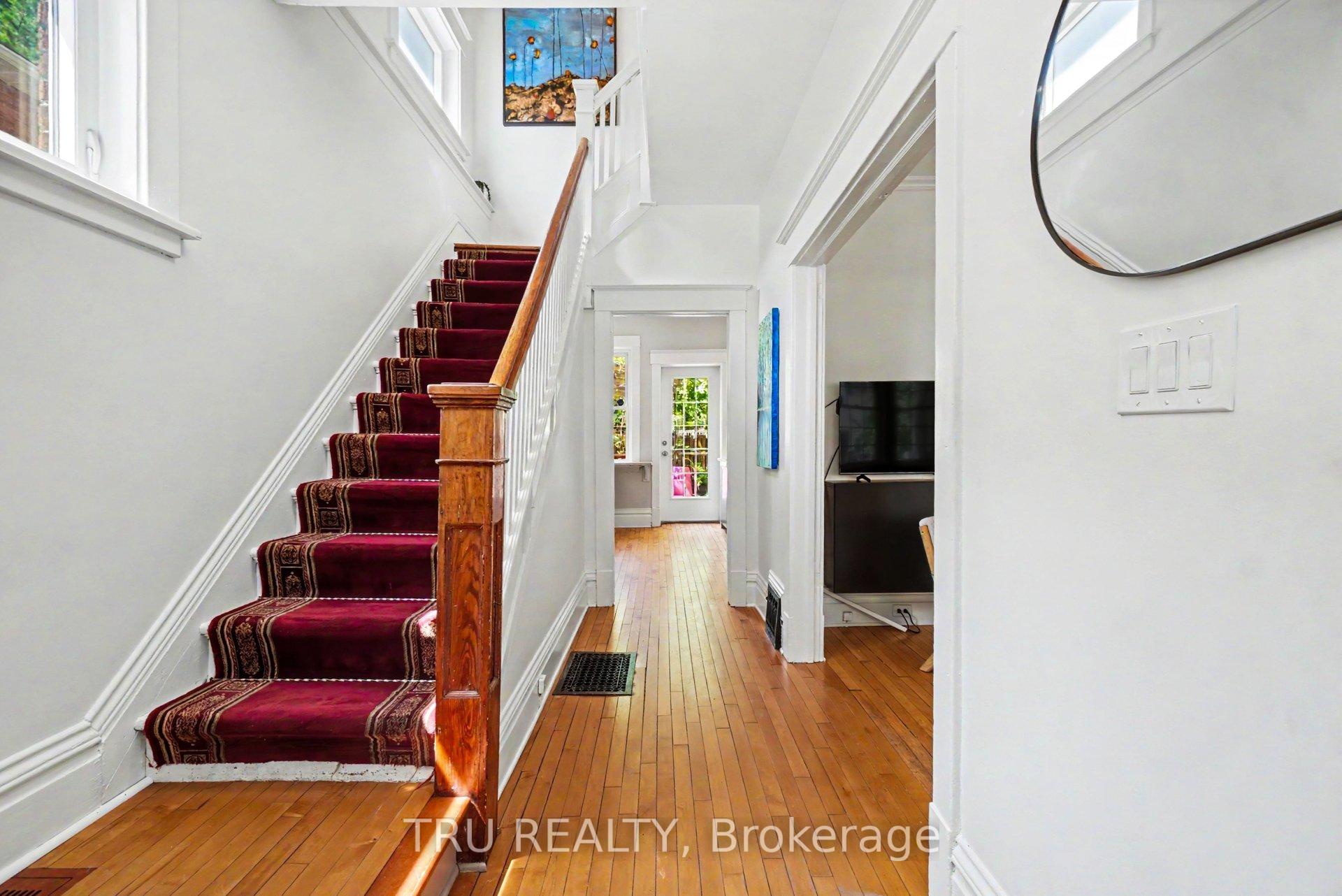 5 Grove Avenue, Glebe - Ottawa East and Area — photo 5 of 5