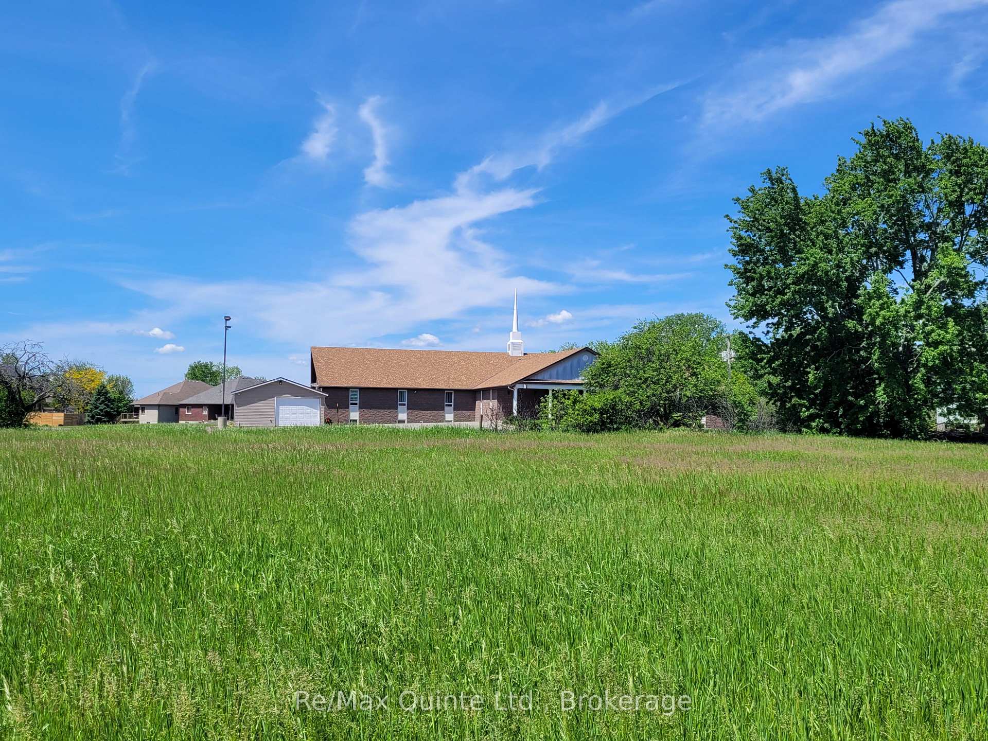 357 Bridge Street W, Belleville — photo 4 of 5
