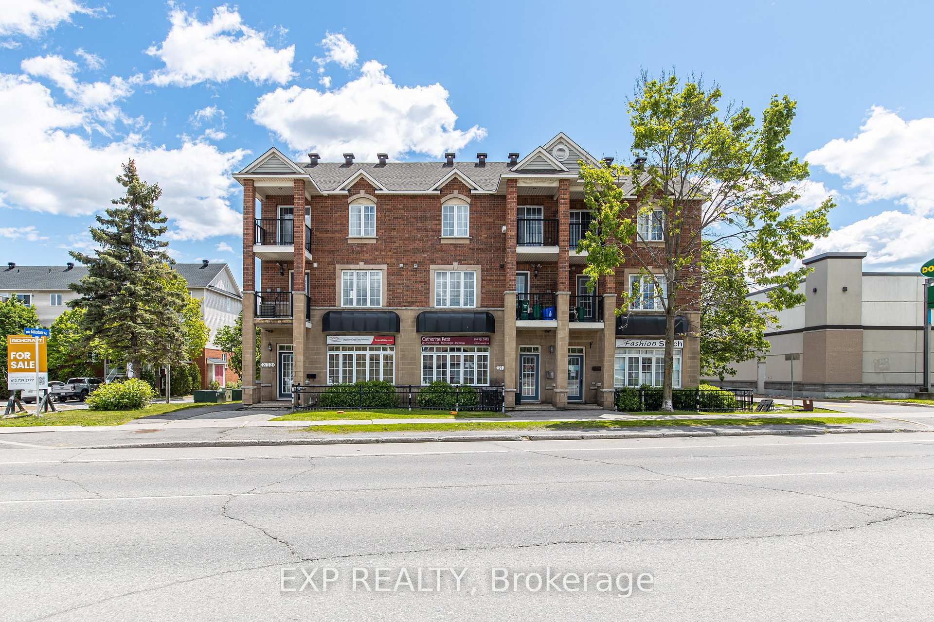 102 Gatestone Private, Beacon Hill North - South and Area, ON K1J 1K5 — Beacon Hill North - South and Area, Ontario