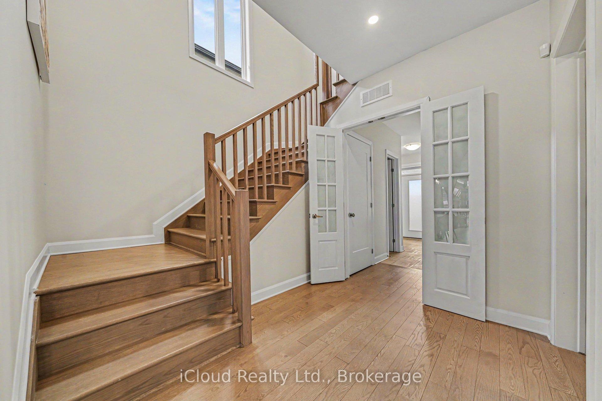616 Moonflower Crescent, Blossom Park - Airport and Area — photo 4 of 5