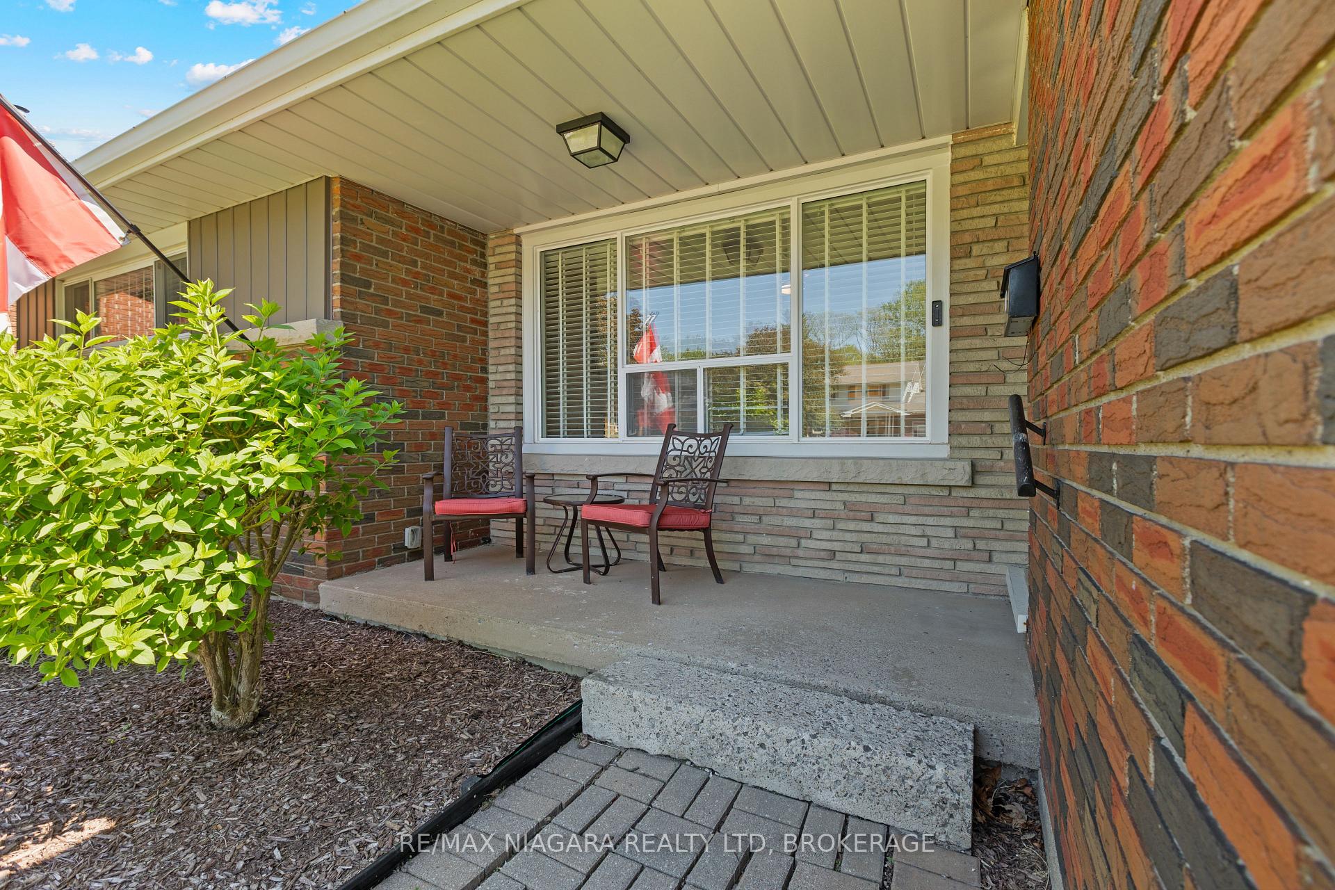 12 Claremount Circle, Welland — photo 5 of 5