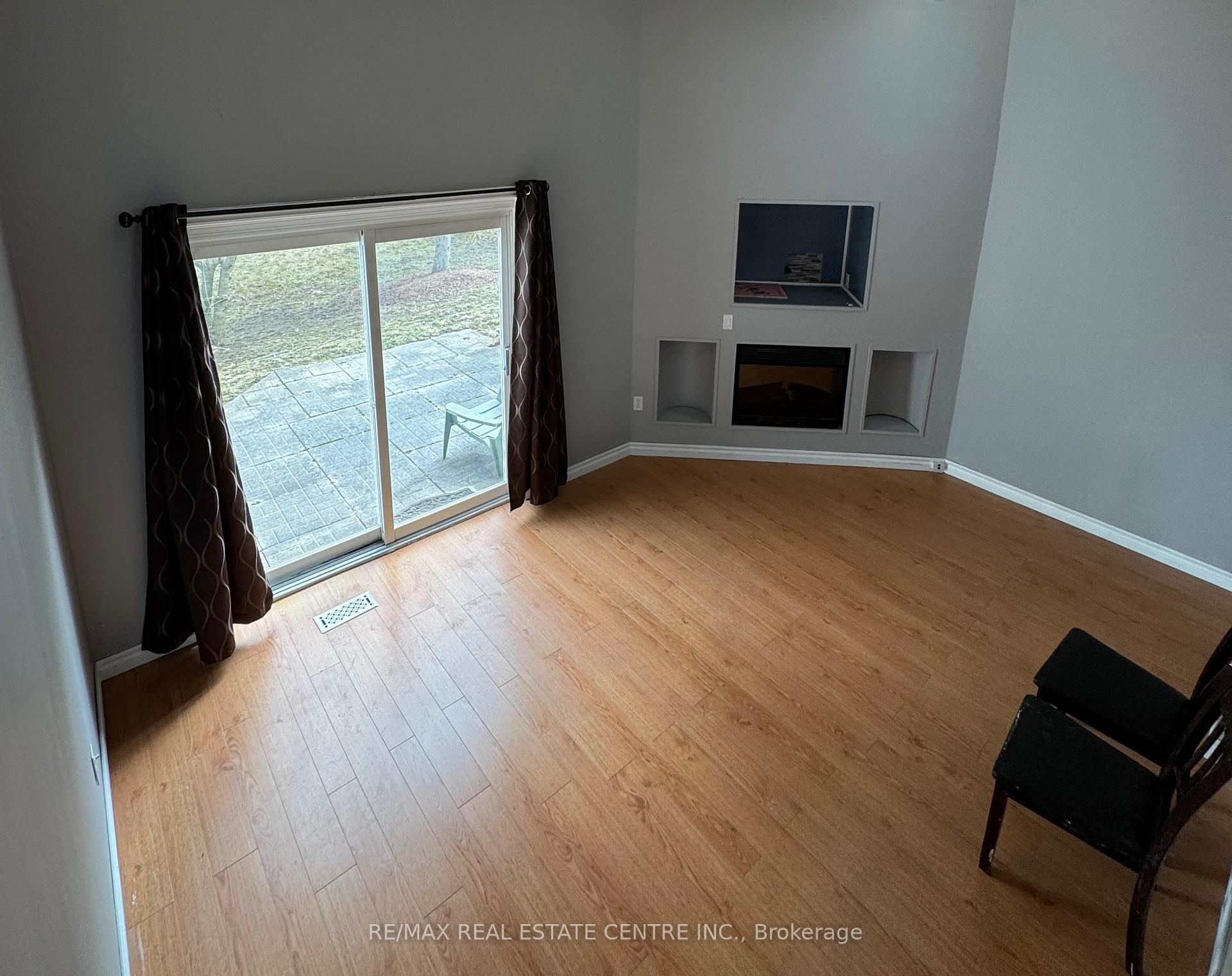 589 Beechwood Drive 49, Waterloo — photo 3 of 5