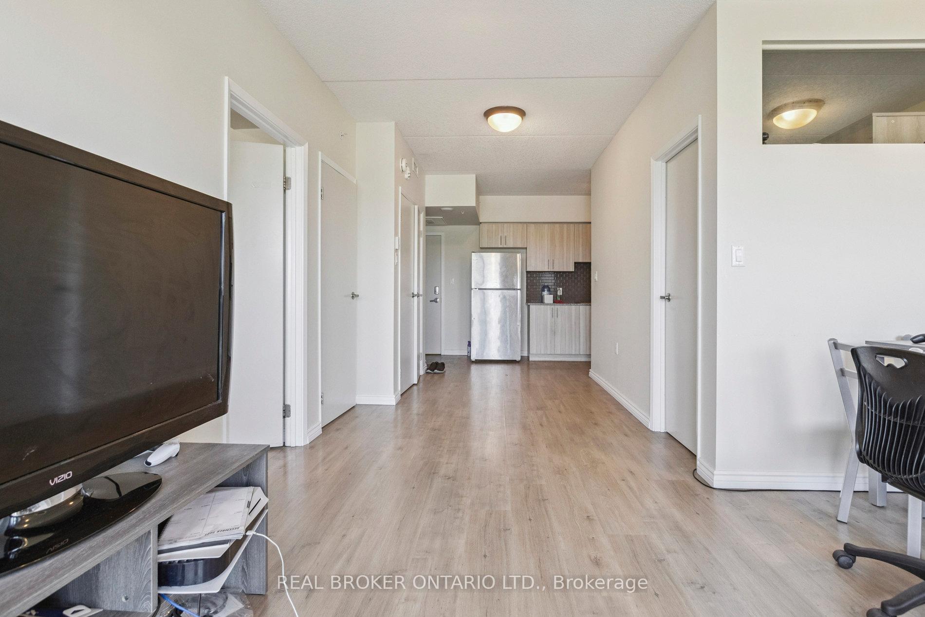 275 Larch Street G607, Waterloo, ON N2L 3R2 — Waterloo, Ontario