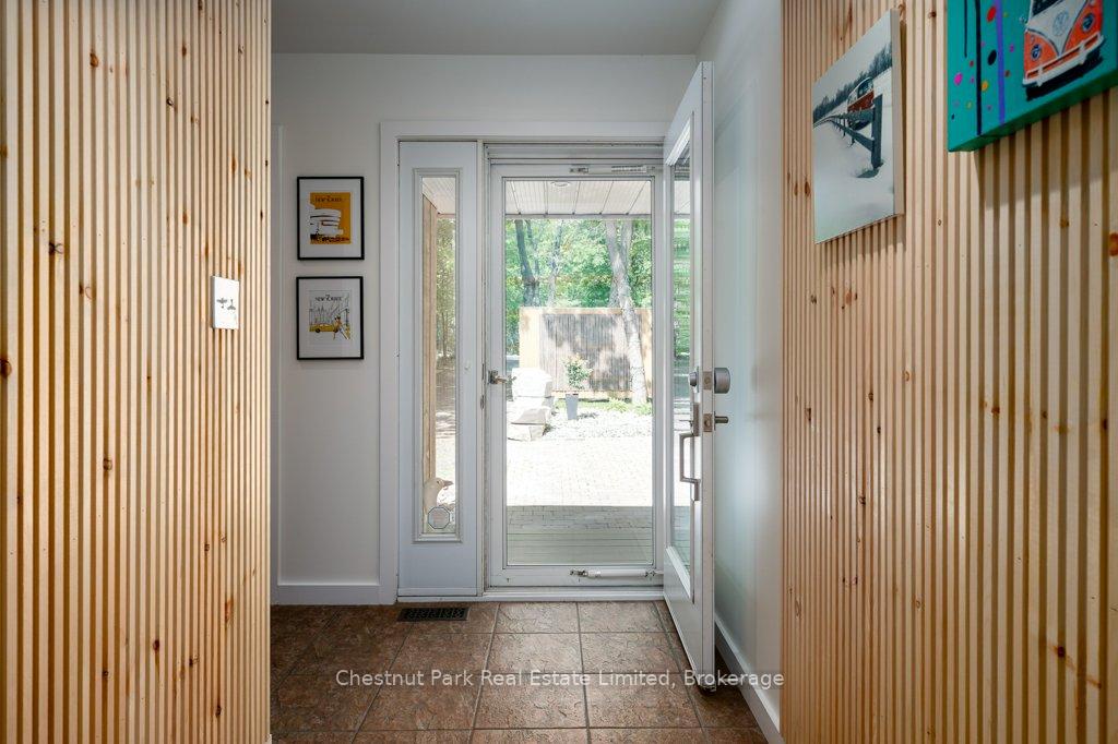 347 Prinyers Cove Crescent, Prince Edward County — photo 4 of 5