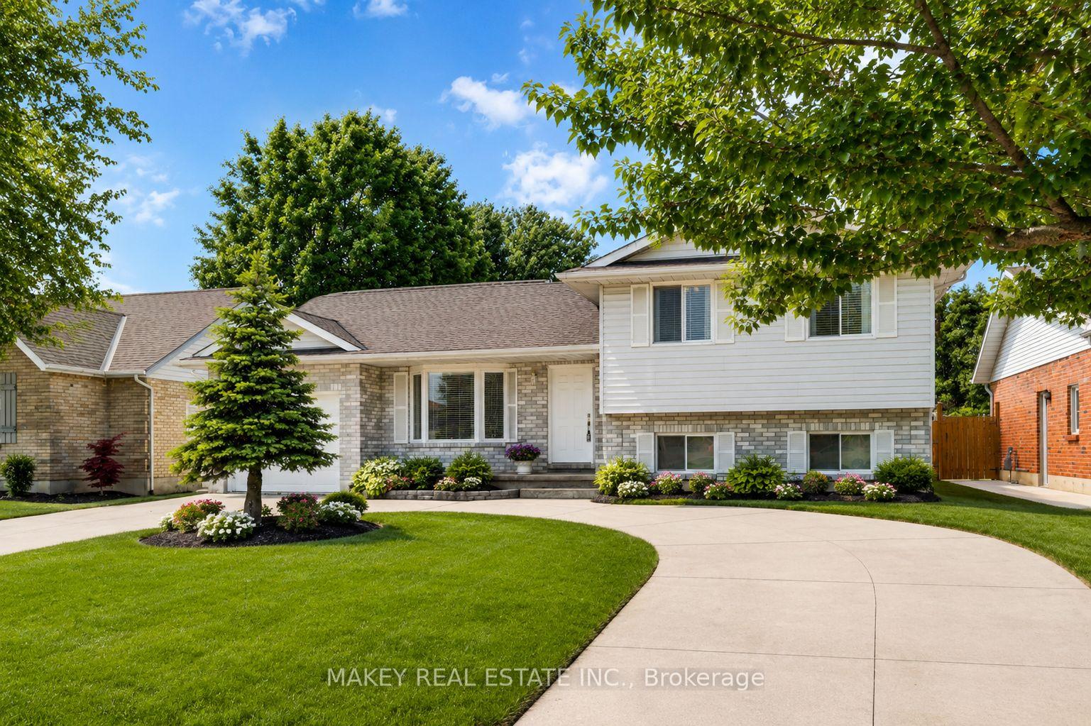 102 Allen Street, Tillsonburg — photo 3 of 5