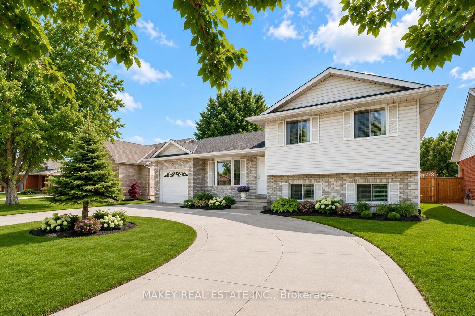 102 Allen Street, Tillsonburg — photo 4 of 5