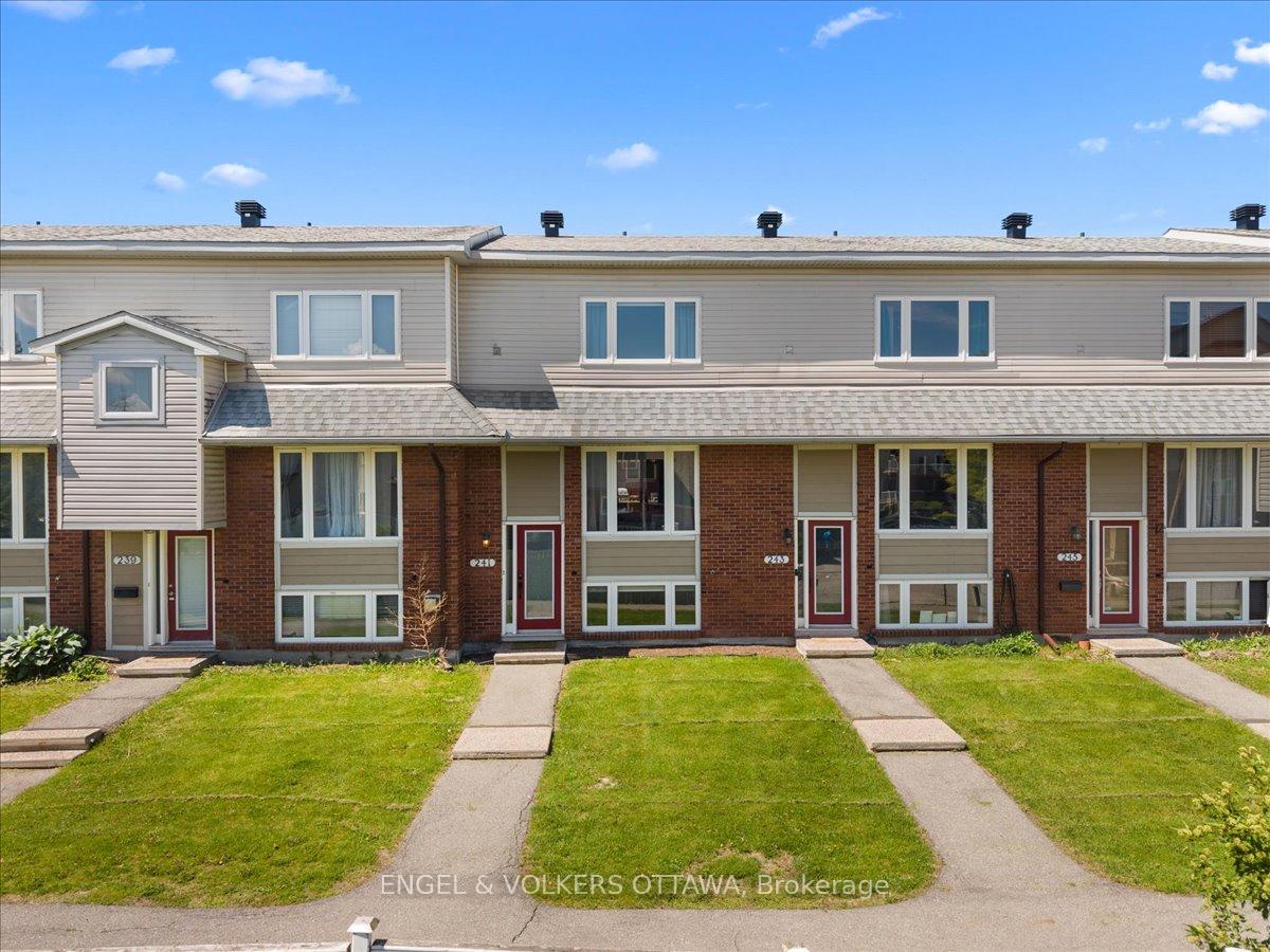 241 Monterey Drive, South of Baseline to Knoxdale, ON K2H 7B1 — South of Baseline to Knoxdale, Ontario