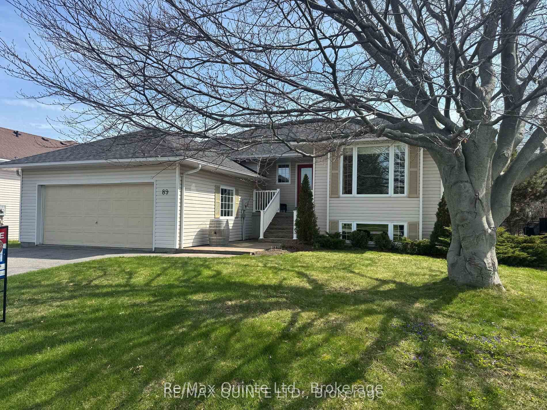 89 Westwind Crescent, Prince Edward County — photo 2 of 5