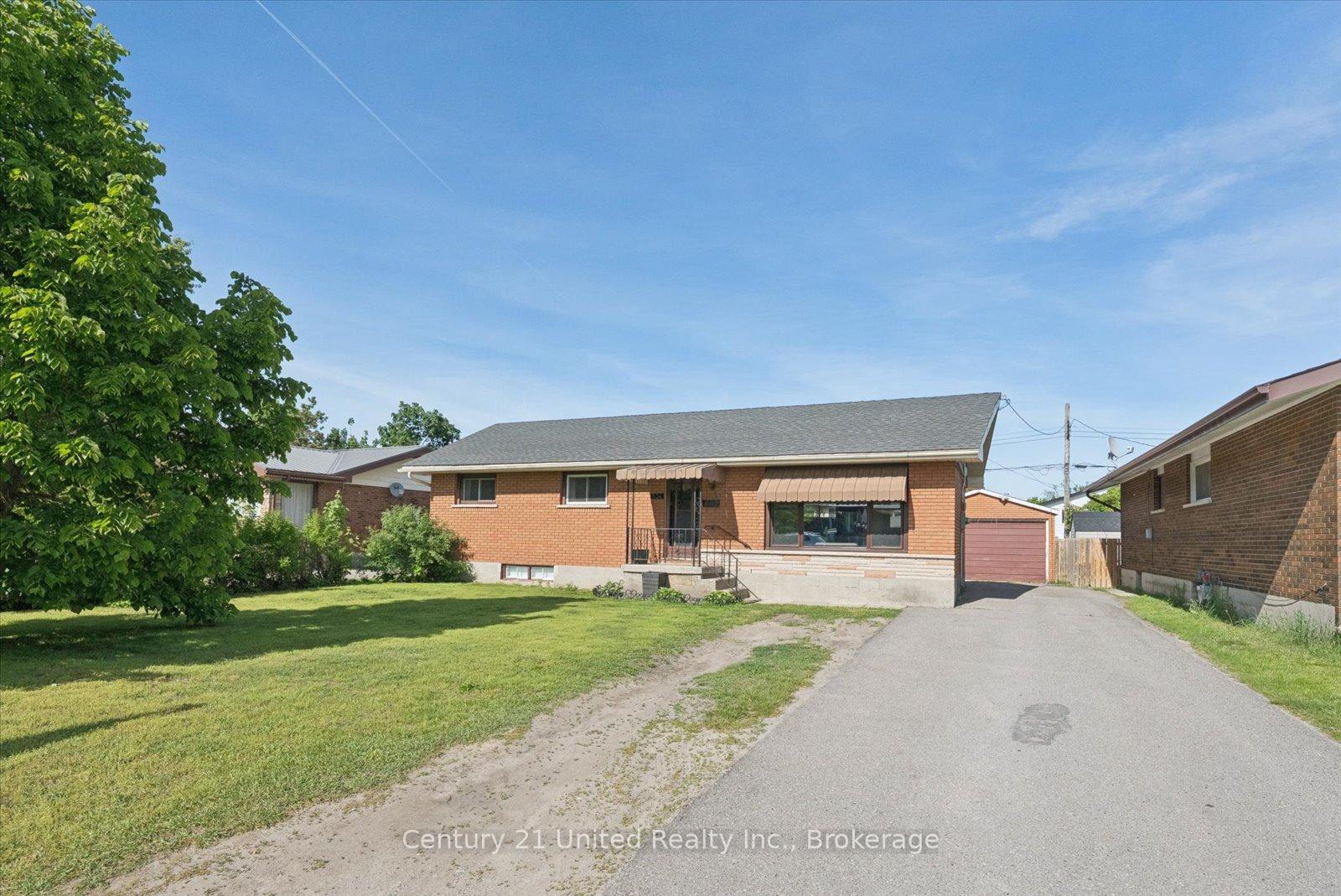 534 Robert Road, Peterborough, ON K9J 5T1 — Peterborough, Ontario