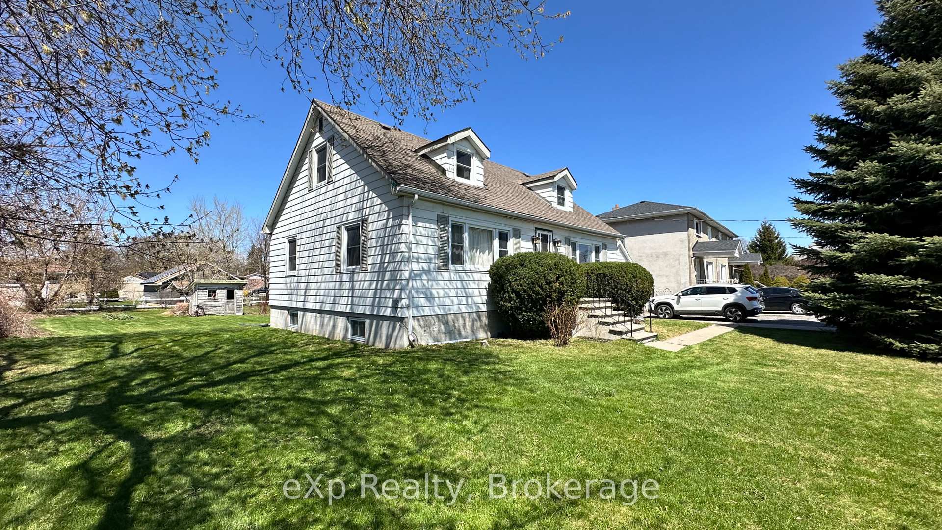 536 Dundas Street E Lower, Belleville, ON K8N 1G5 — Belleville, Ontario