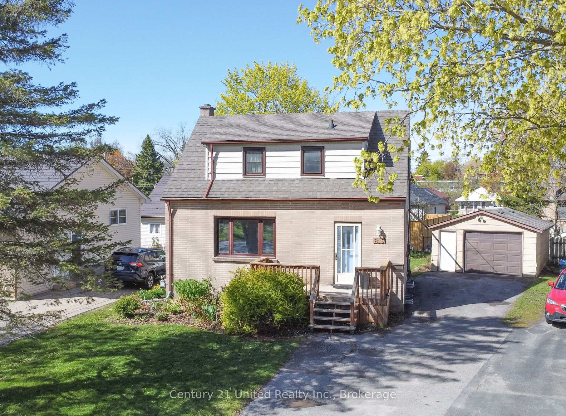 819 Argyle Street, Peterborough, ON K9H 5T4 — Peterborough, Ontario