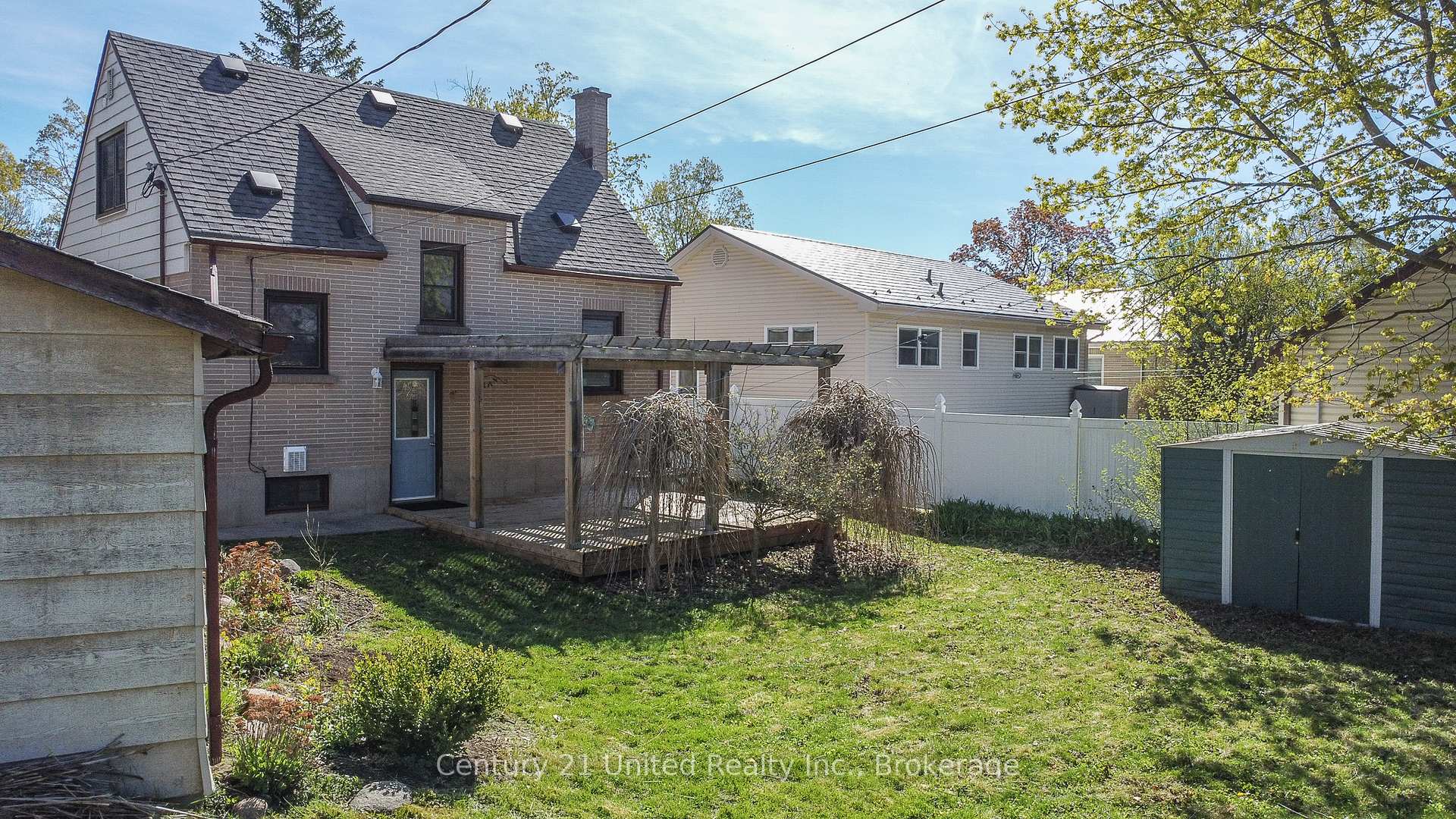 819 Argyle Street, Peterborough — photo 4 of 5