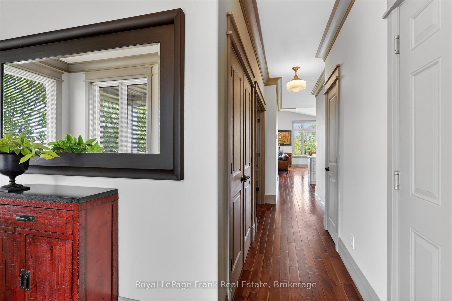 2379 Marsdale Drive, Peterborough — photo 4 of 5