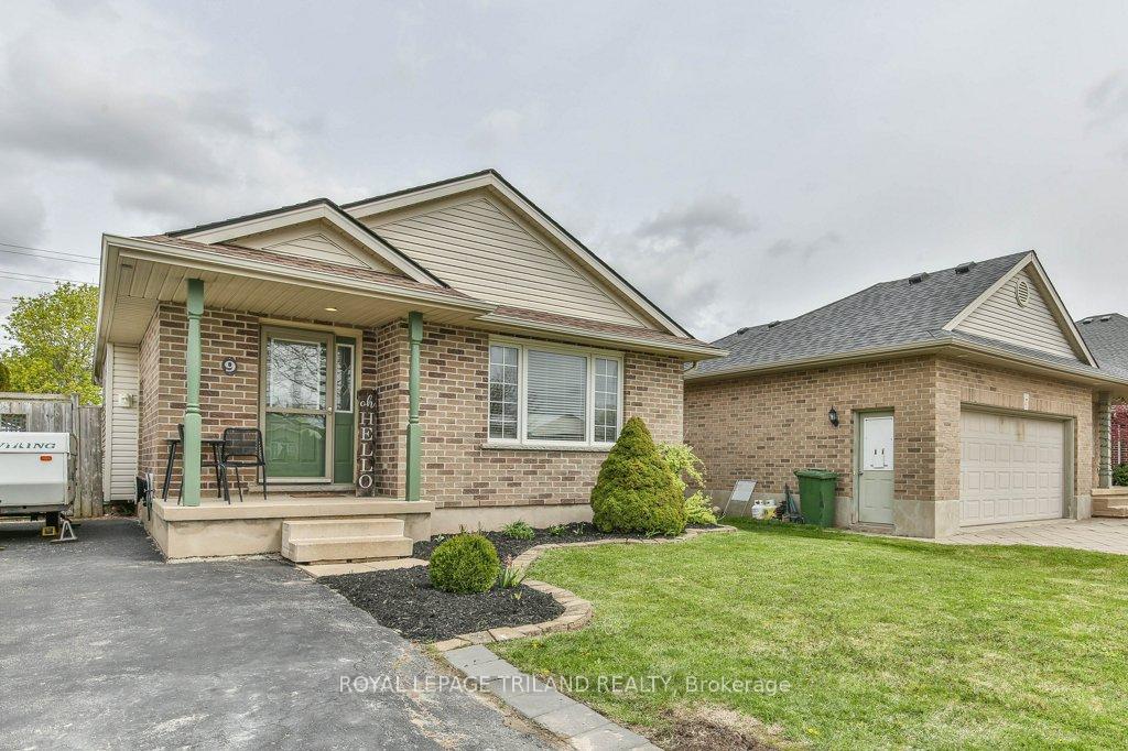 9 BROOKSIDE Drive, St. Thomas — photo 4 of 5