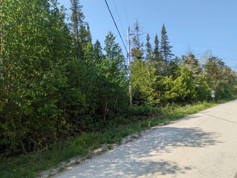 105 Corey Crescent, Northern Bruce Peninsula, ON N0H 2R0 — Northern Bruce Peninsula, Ontario
