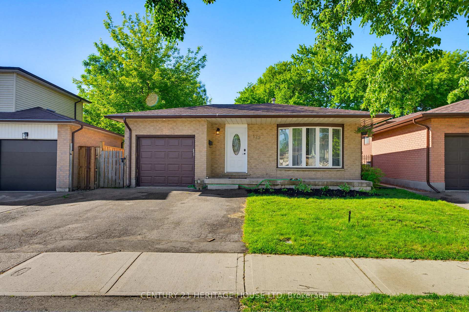 179 Banbury Road, Brantford, ON N3P 1E6 — Brantford, Ontario