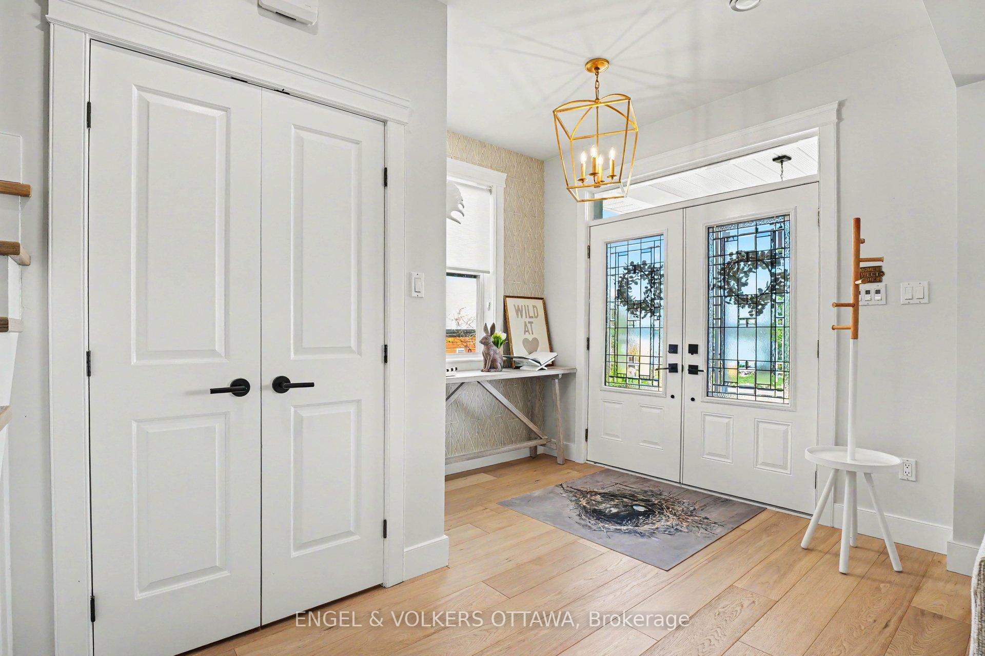 835 Archibald Street, McNab/Braeside — photo 5 of 5