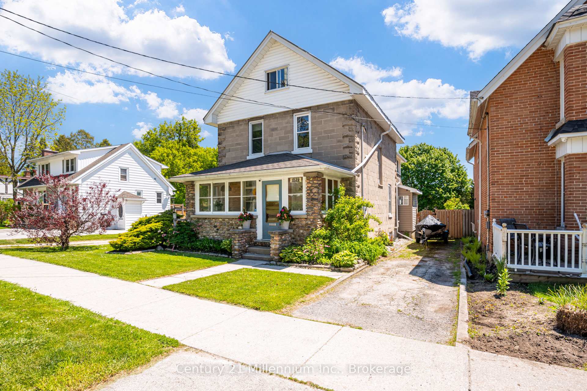1839 4th Avenue W, Owen Sound — photo 3 of 5