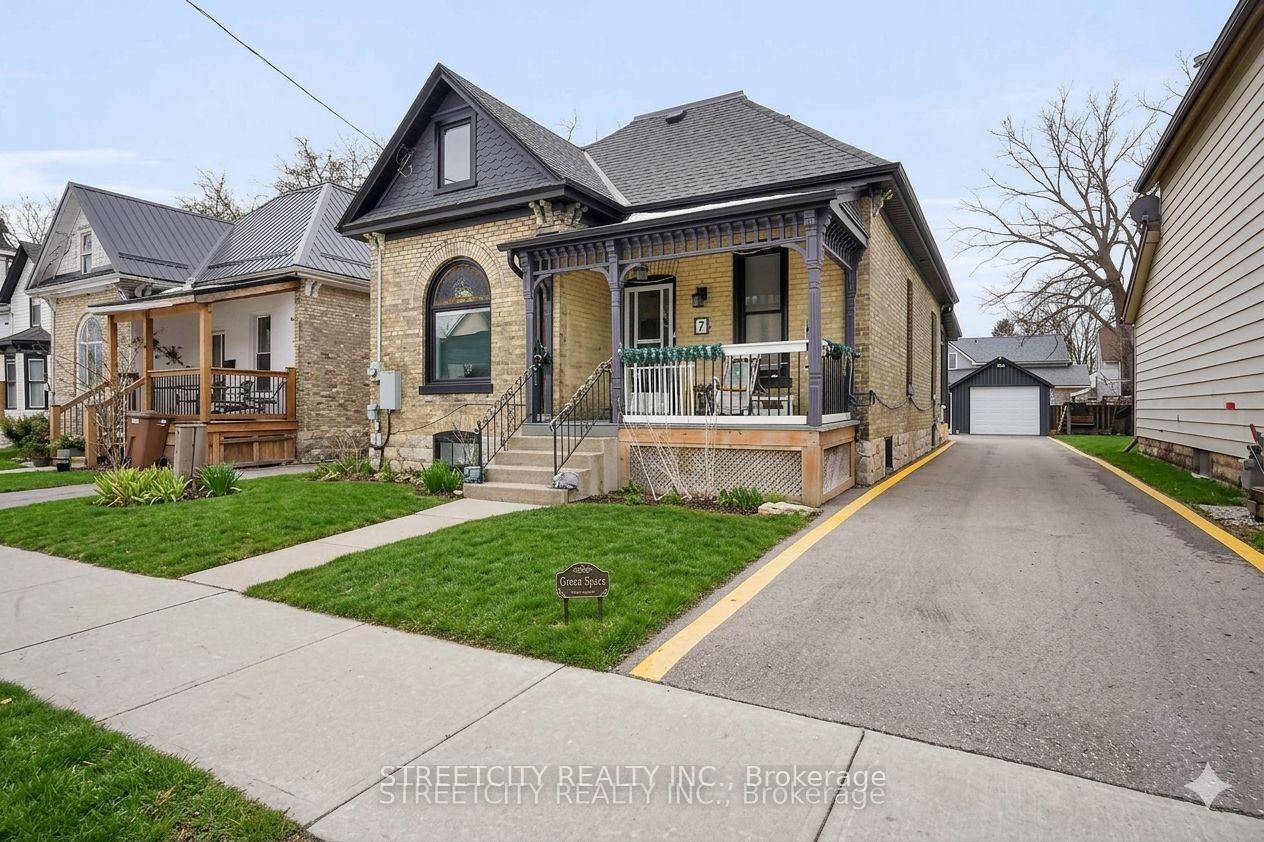 7 Myrtle Street, St. Thomas, ON N5R 2E6 — St. Thomas, Ontario