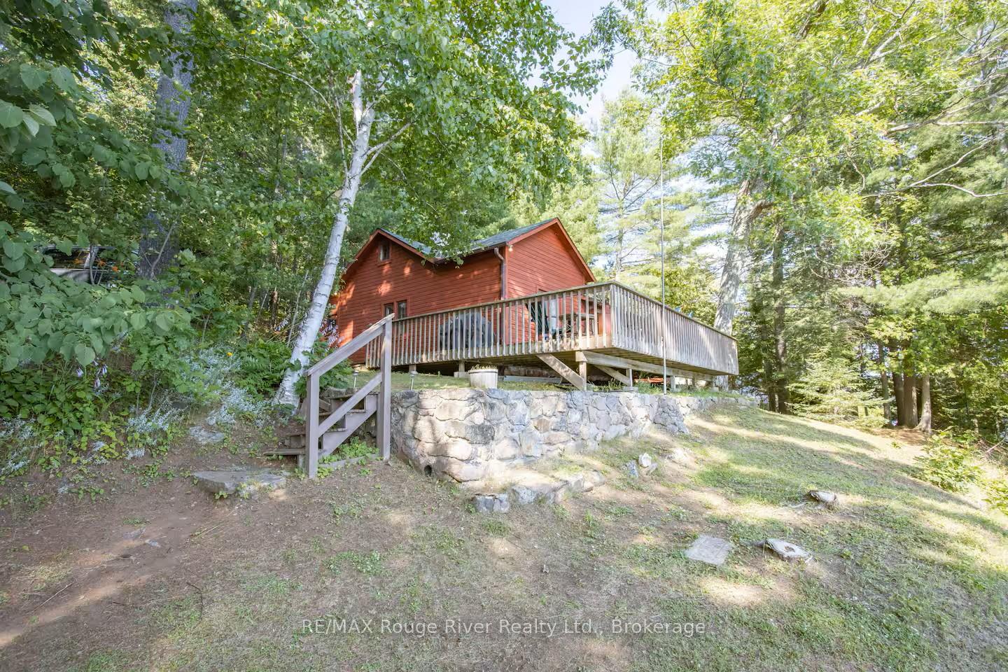 1246 Sugar Bush Lane, Minden Hills — photo 4 of 5