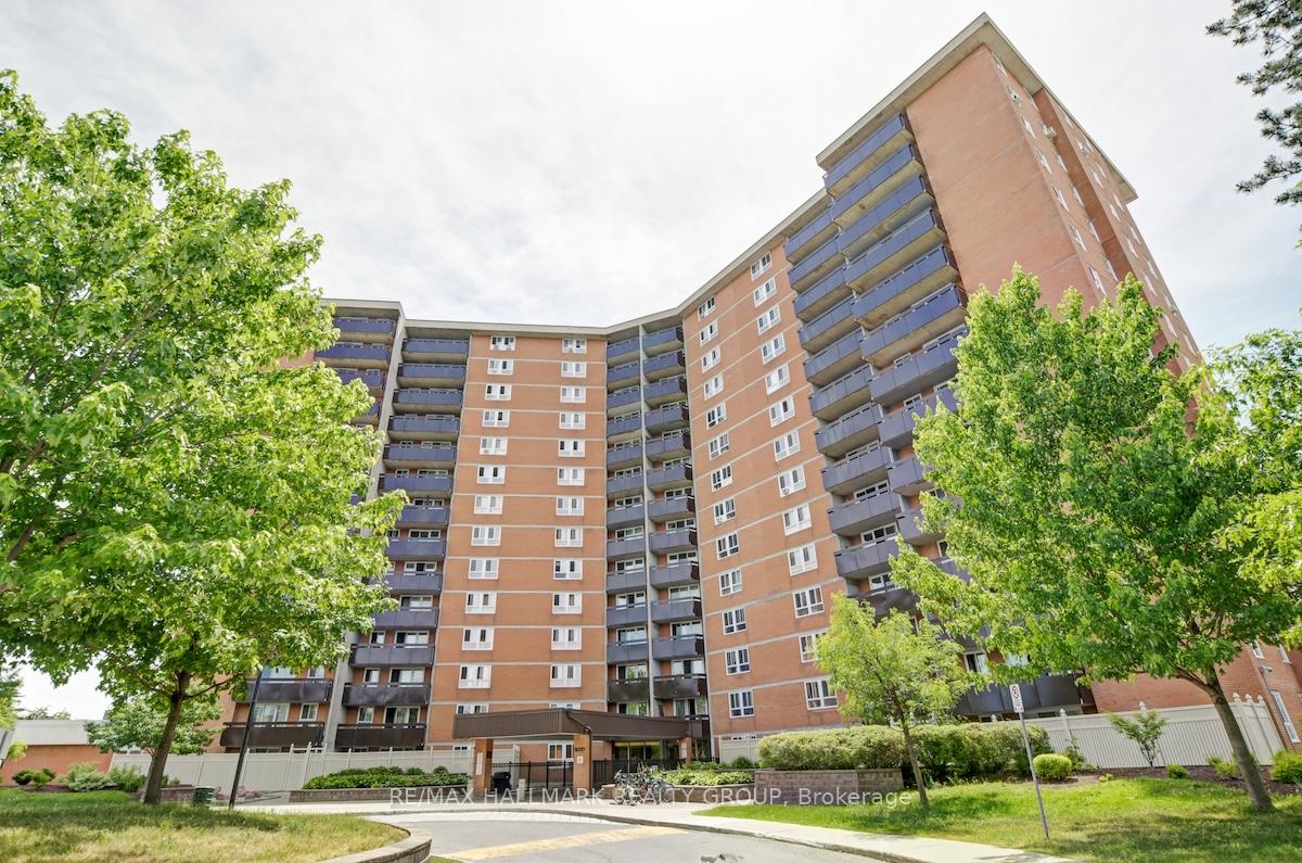 2000 Jasmine Crescent 210, Beacon Hill North - South and Area, ON K1J 8K4 — Beacon Hill North - South and Area, Ontario