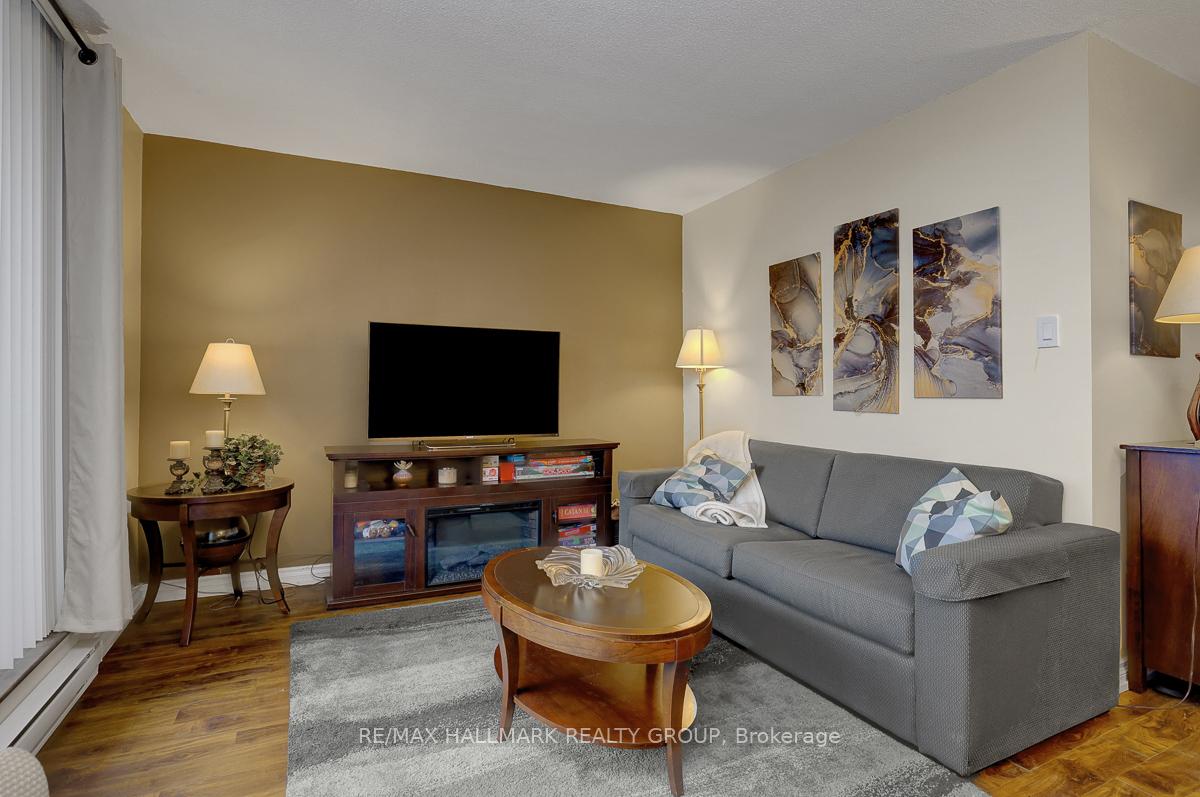 2000 Jasmine Crescent 210, Beacon Hill North - South and Area — photo 3 of 5