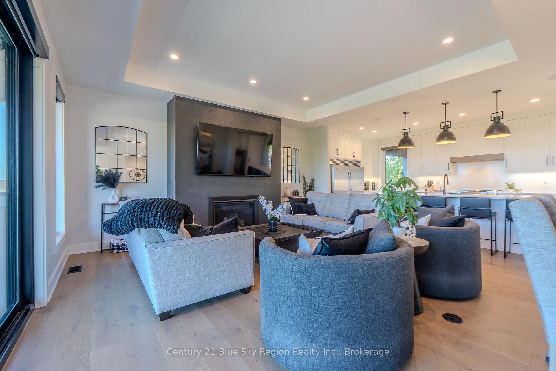 13 Kenreta Drive, North Bay — photo 3 of 5