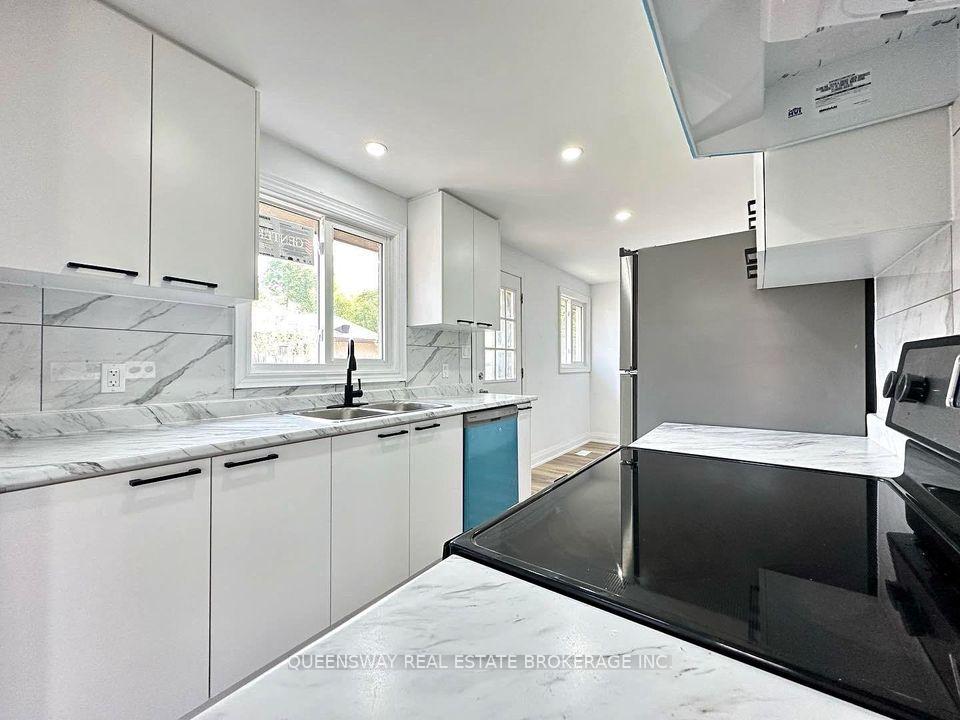 7 Leaside Drive Main, Welland — photo 2 of 5