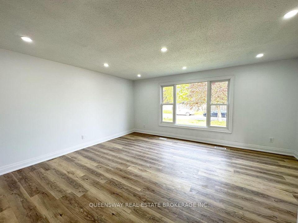 7 Leaside Drive Main, Welland — photo 3 of 5
