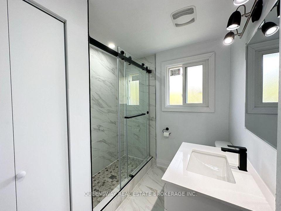 7 Leaside Drive Main, Welland — photo 5 of 5