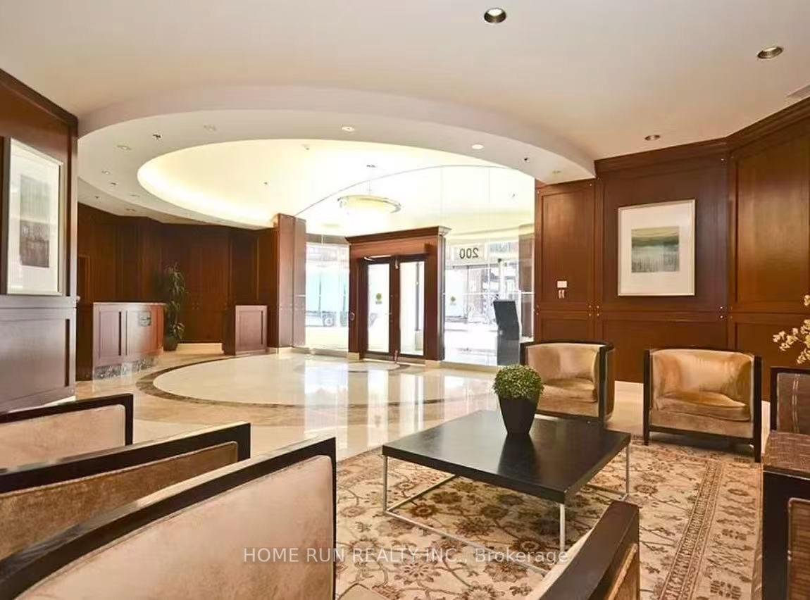 200 RIDEAU Street 1107, Lower Town - Sandy Hill — photo 4 of 5