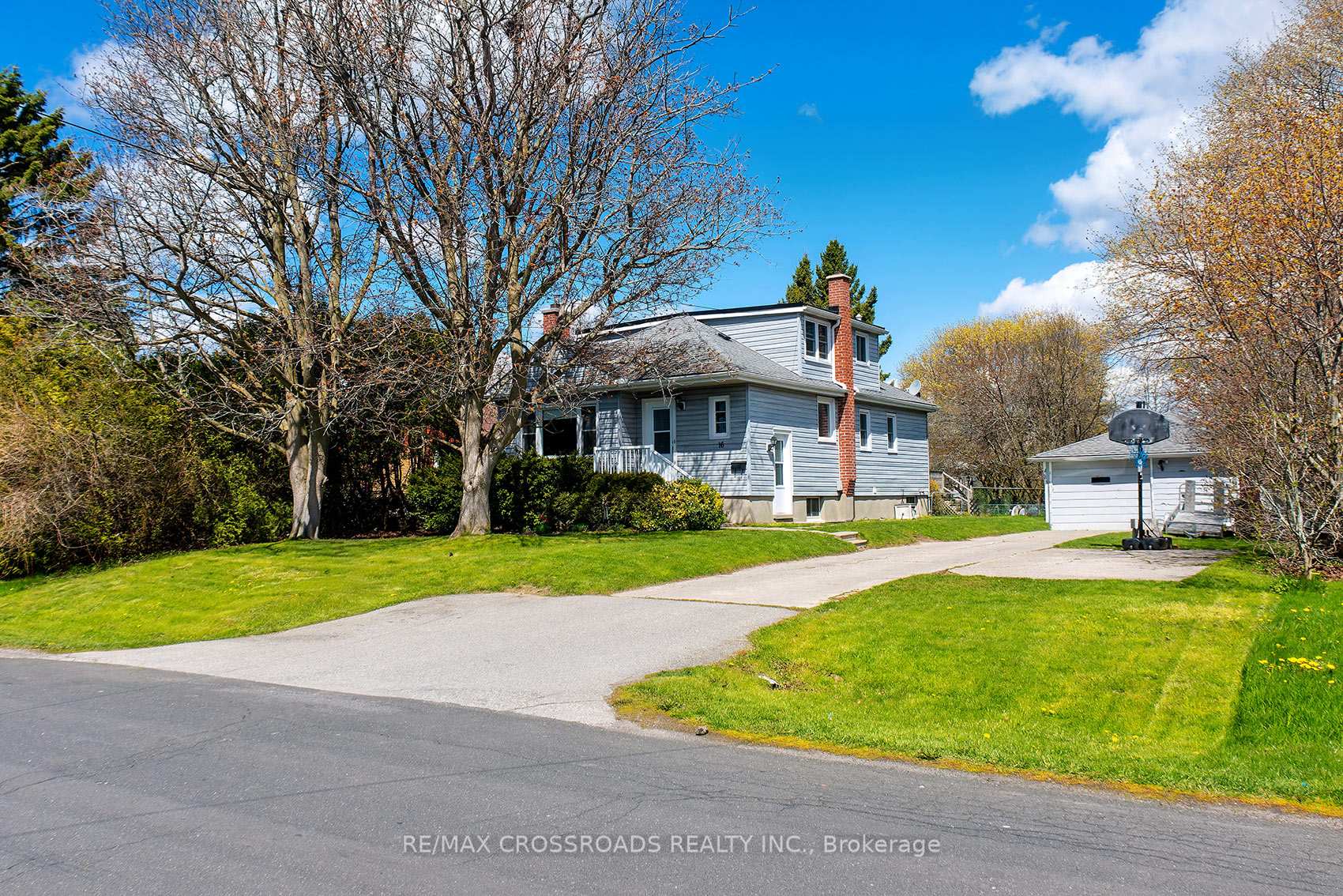 16 Hamilton Avenue, Cobourg — photo 5 of 5