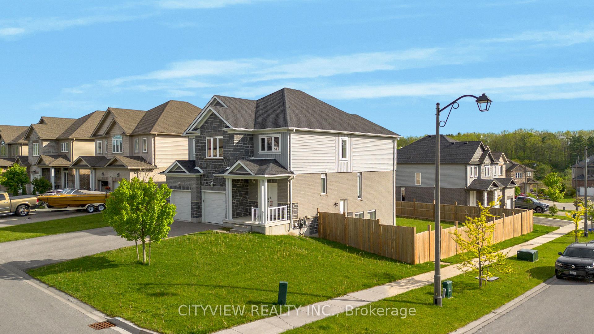28 Hartfield Street, Ingersoll — photo 2 of 5