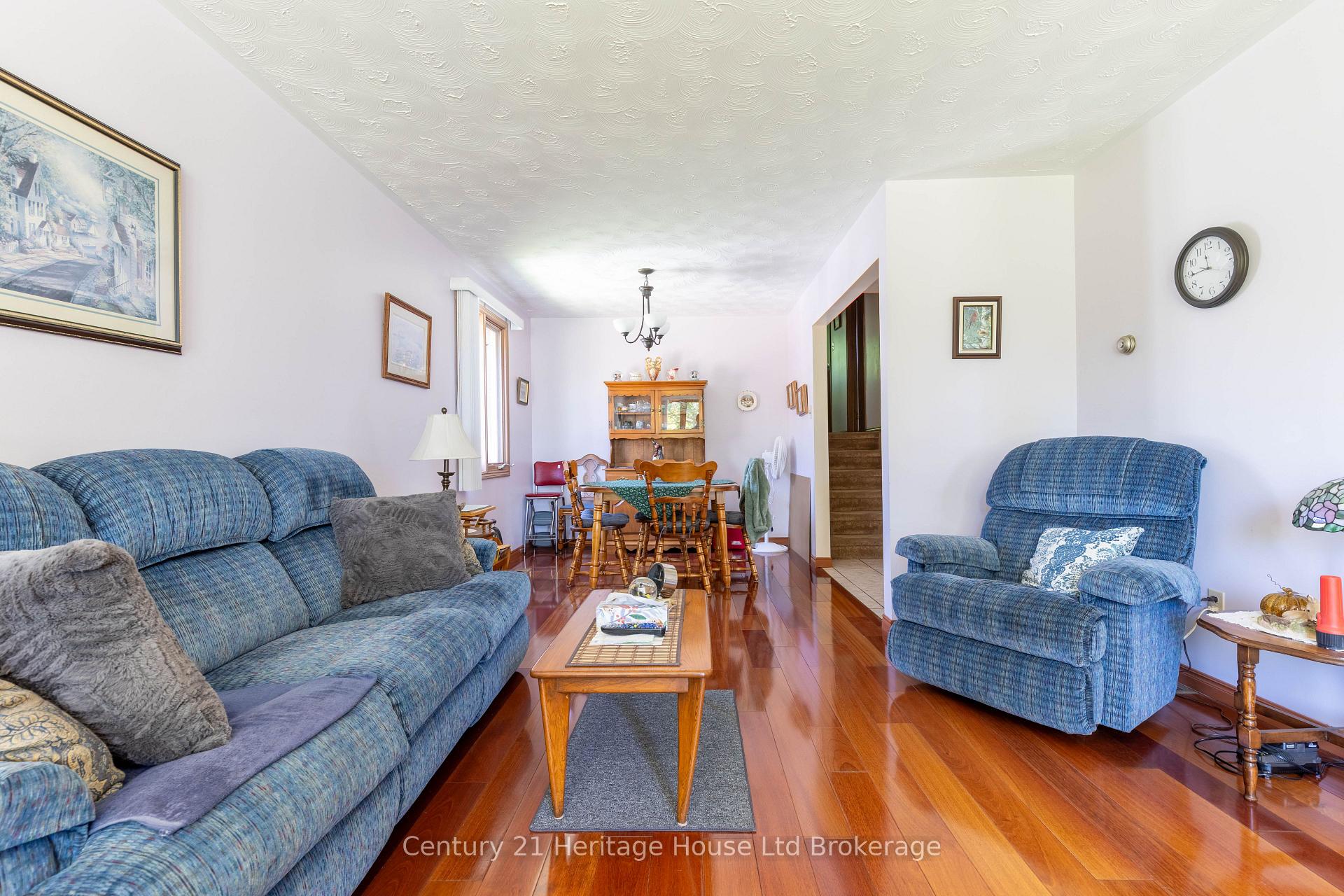 12 Spartan Drive, Brantford — photo 5 of 5