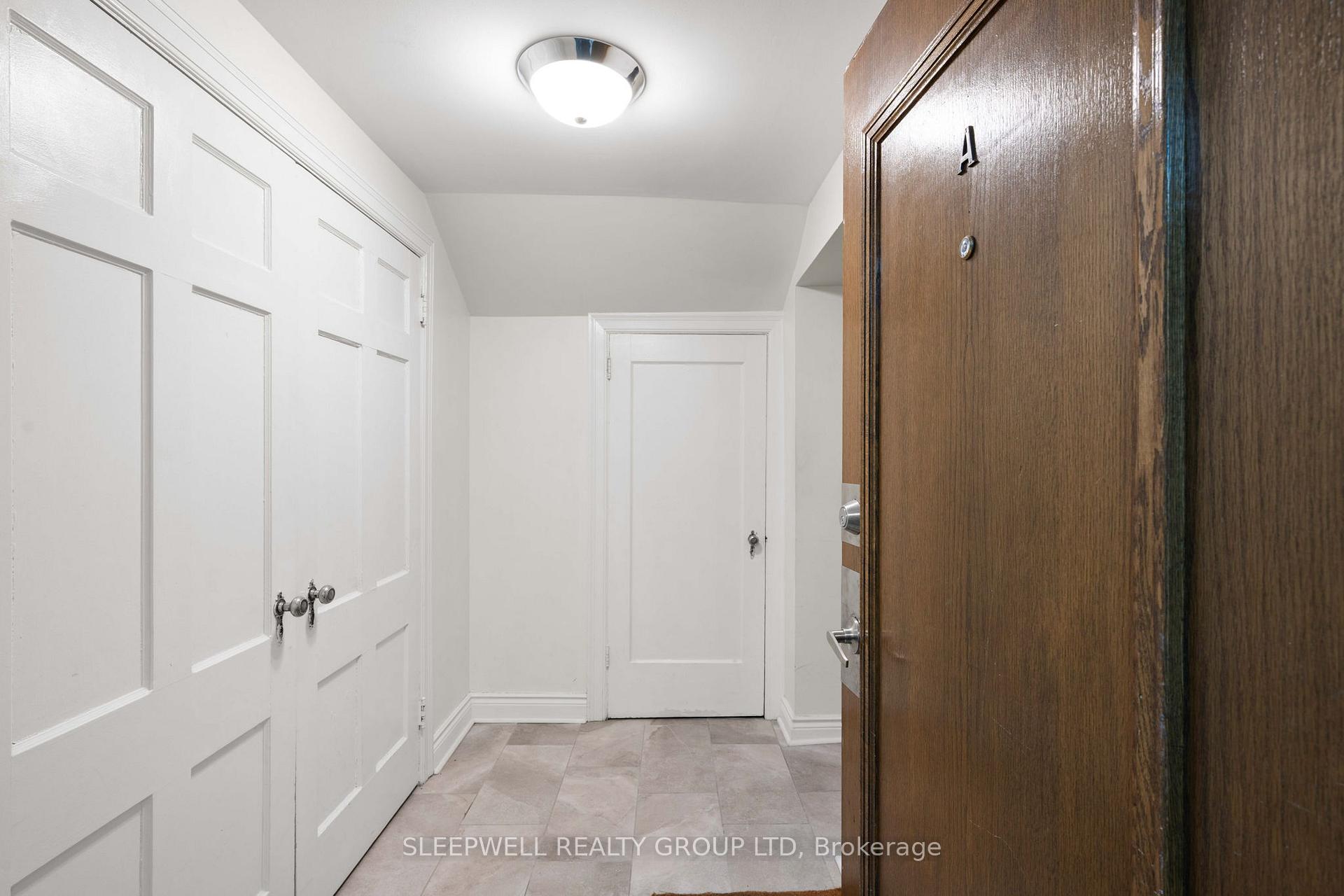 180 Augusta Street 1A, Lower Town - Sandy Hill — photo 3 of 5