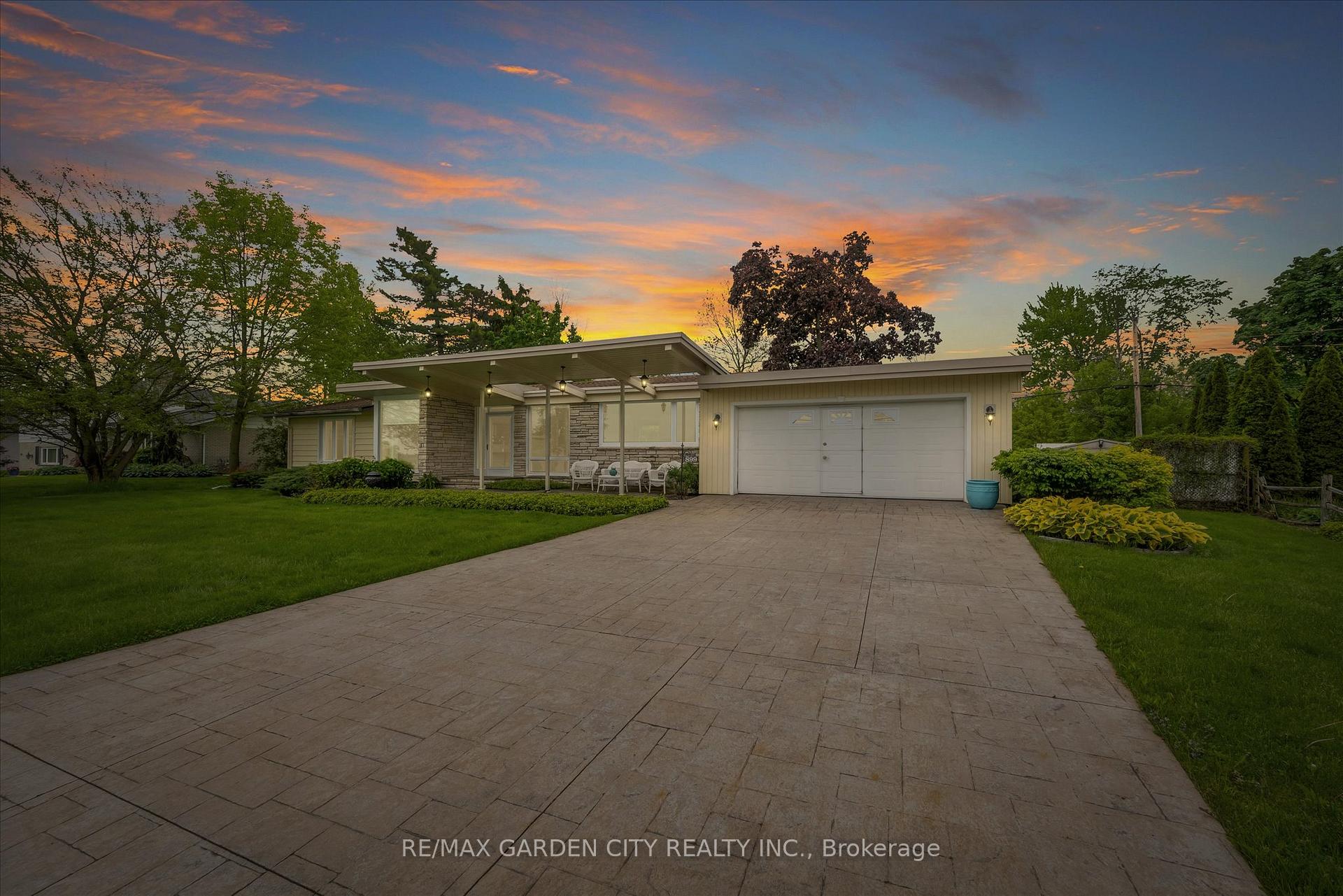 899 Niagara Parkway, Fort Erie, ON L2A 5M4 — Fort Erie, Ontario