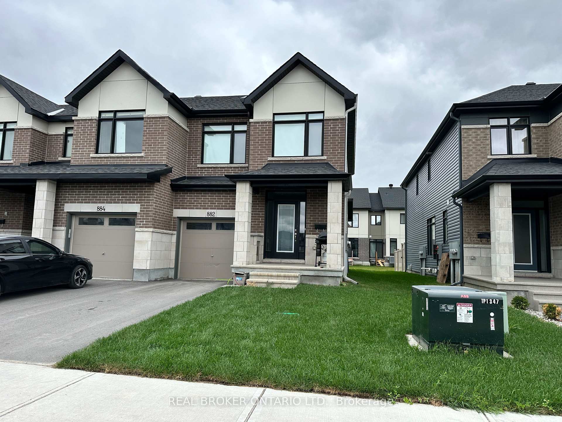 882 Solarium Avenue, Blossom Park - Airport and Area, ON K4M 0K5 — Blossom Park - Airport and Area, Ontario